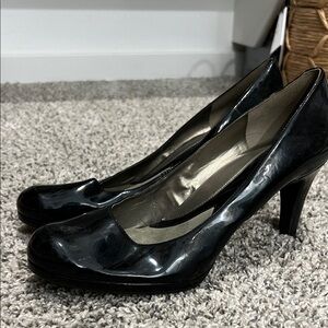 Naturalizer Shiny Black Heels